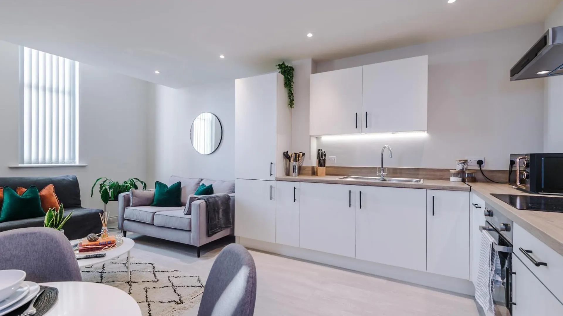 Business Stays - 1 Bed Leeds Flat With 2 Beds & Sofa Bed - 7 Night Min! Leeds (West Yorkshire)