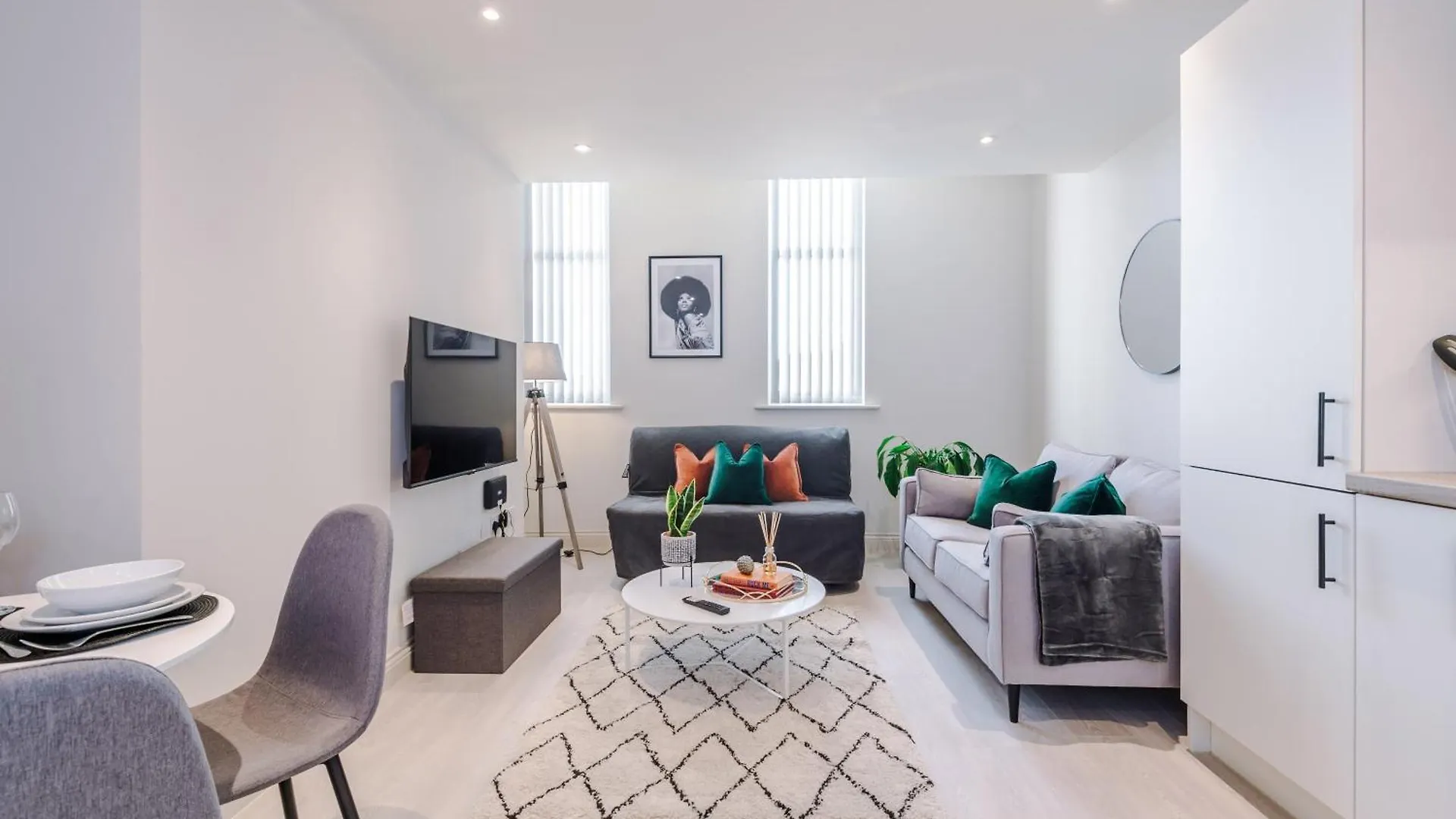 Business Stays - 1 Bed Leeds Flat With 2 Beds & Sofa Bed - 7 Night Min! 0*, Leeds (West Yorkshire) United Kingdom
