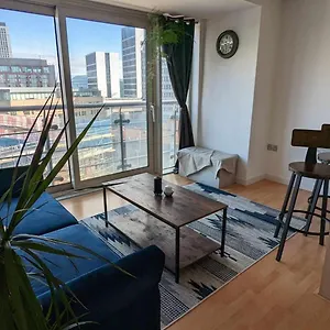 Excellent Centre 1 Bedroom Apartment